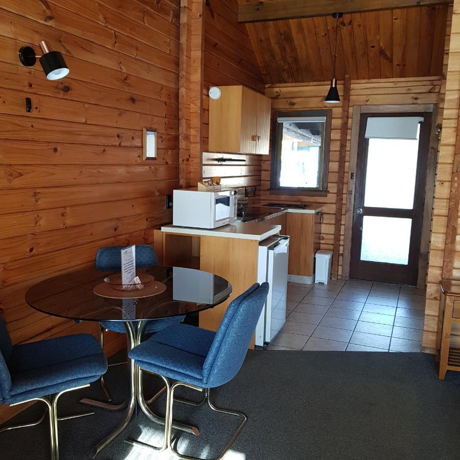 Alpine Lodge Motel Ханмер-Спрингс Экстерьер фото